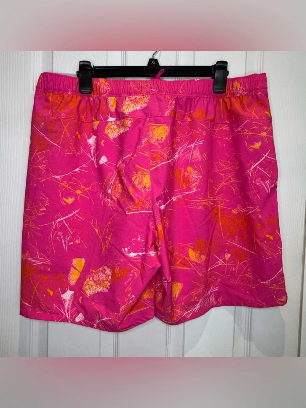 The North Face Men's XL Wander Shorts Pink Glo Valley Print